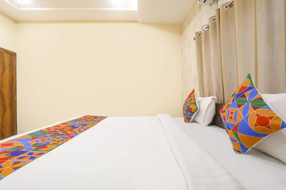 Нагпур: FabHotel Dreamz Inn