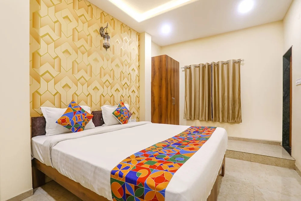 Нагпур: FabHotel Dreamz Inn