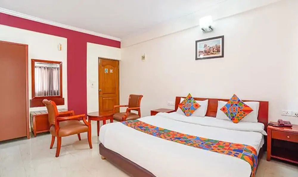 Бангалор: Fabhotel The Kings Suites