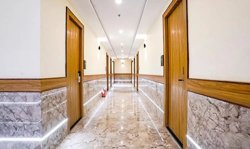 Мумбаи: Fabhotel 7 Square