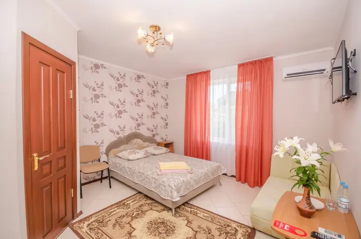 Береговое (Феодосия): Вилла Любимая