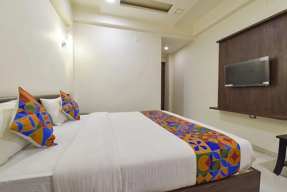 Ахмедабад: Fabhotel A1 Plaza