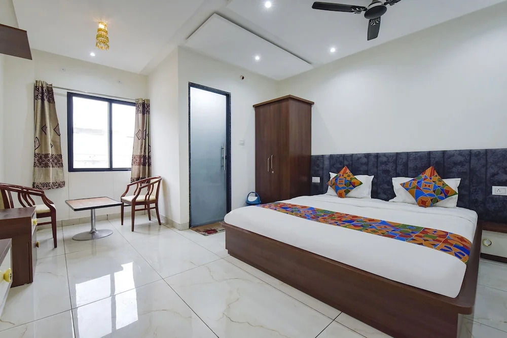 Индаур: Fabhotel Grand Vista