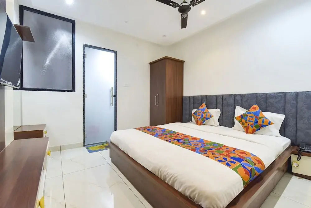 Индаур: Fabhotel Grand Vista