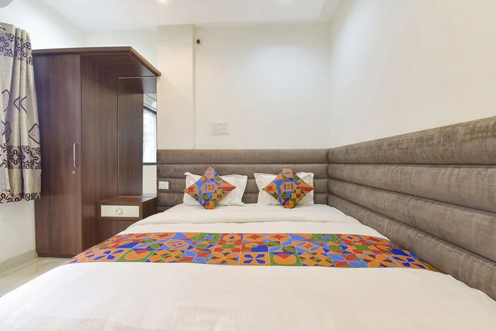 Индаур: Fabhotel Grand Vista