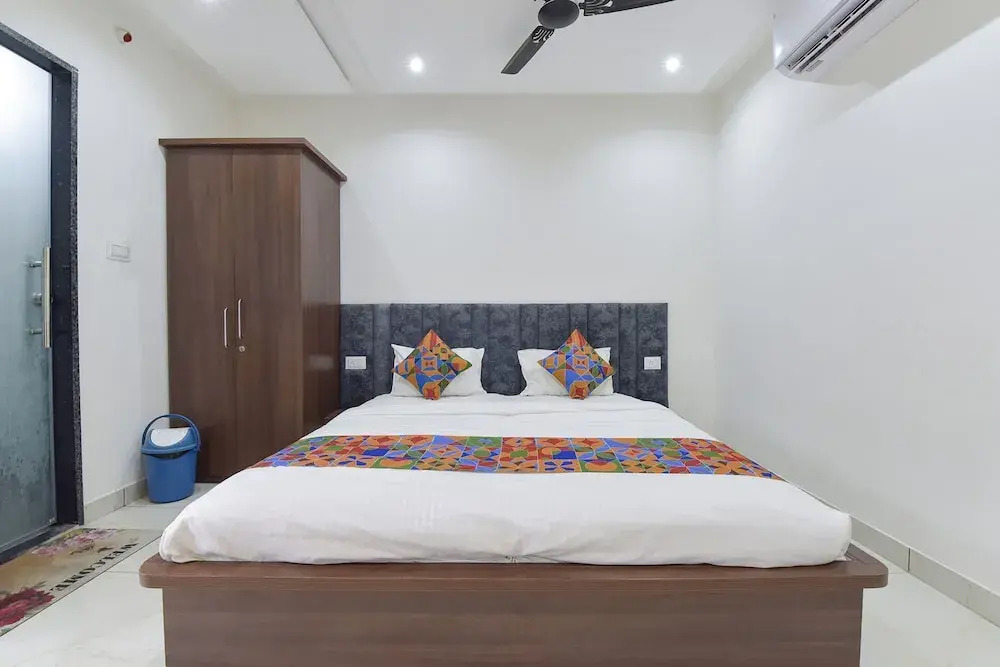 Индаур: Fabhotel Grand Vista
