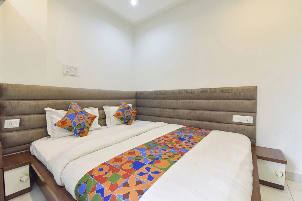 Индаур: Fabhotel Grand Vista