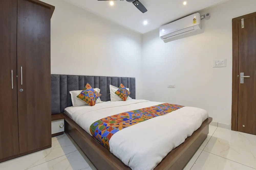 Индаур: Fabhotel Grand Vista