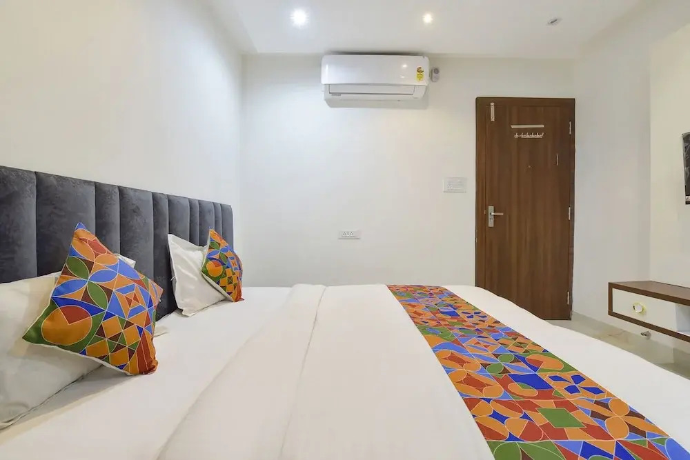 Индаур: Fabhotel Grand Vista