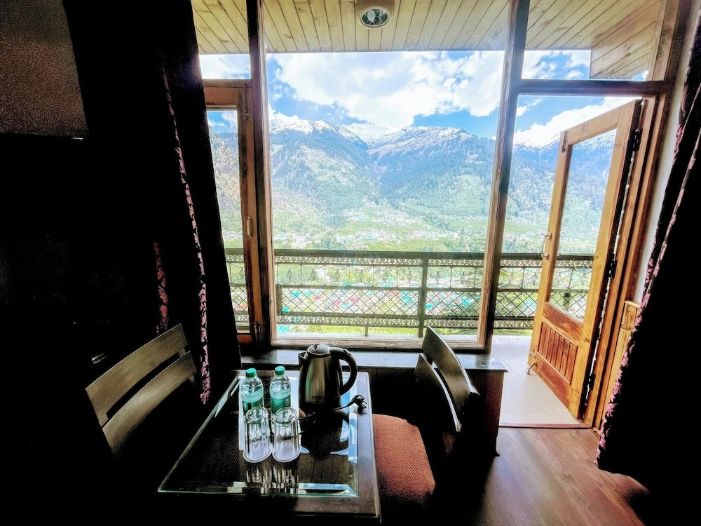 Манали: 6th Element Cottages