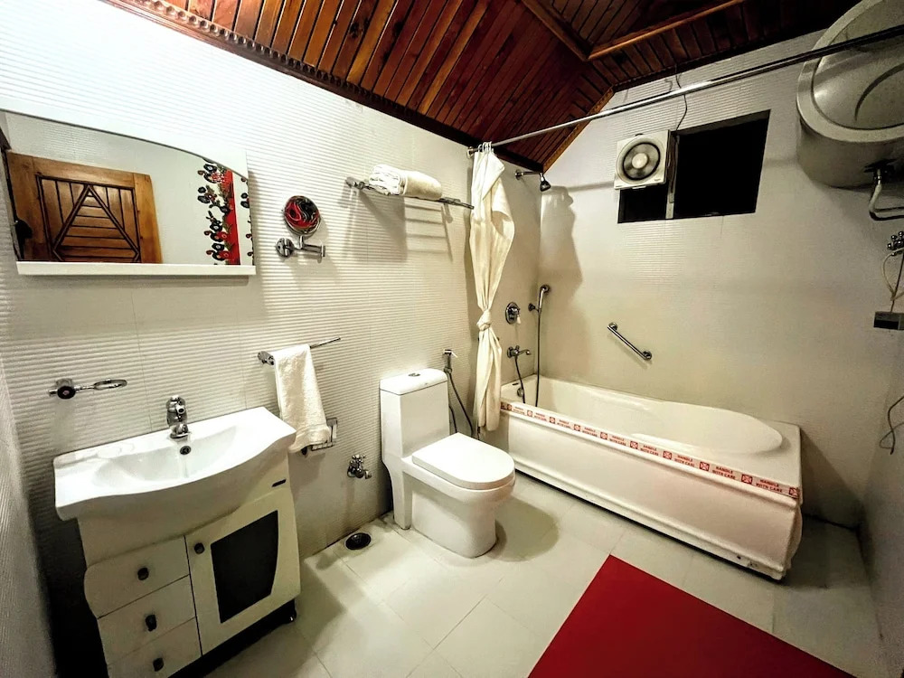 Манали: 6th Element Cottages