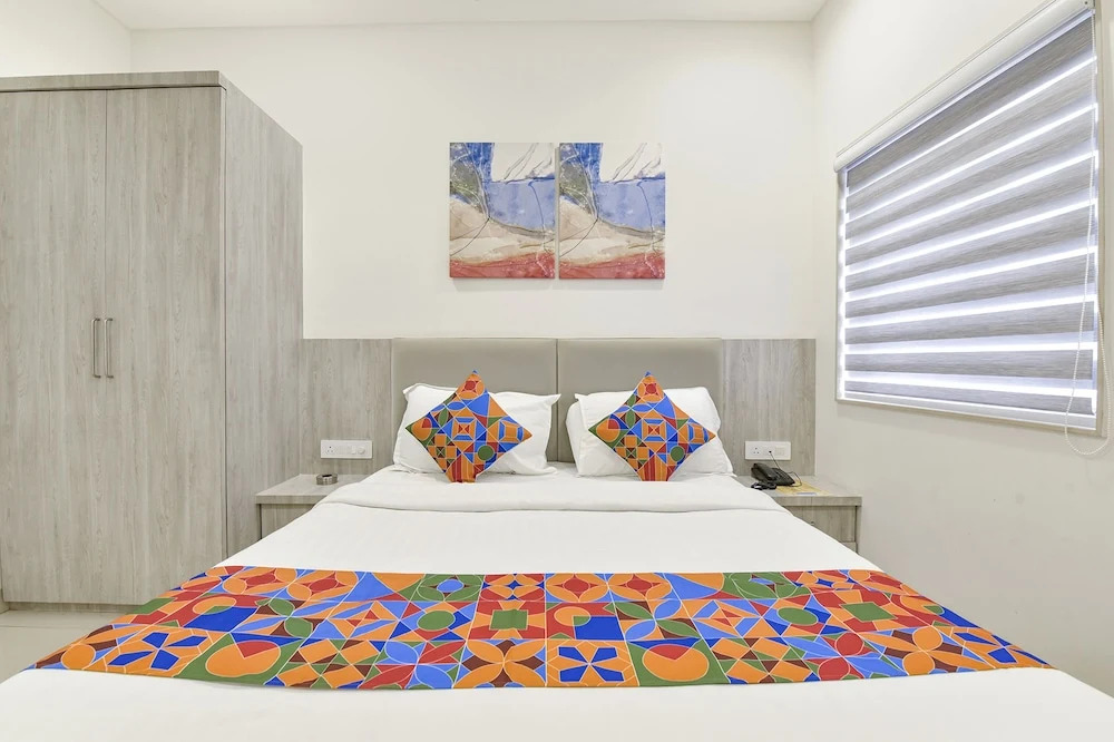 Индаур: Fabhotel Rex