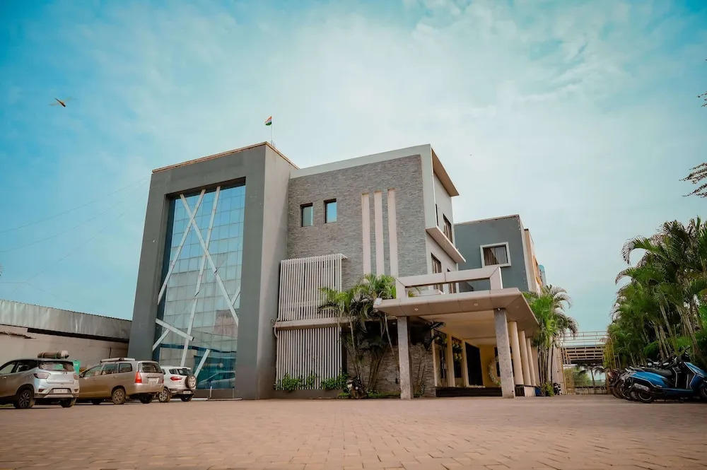 Bilaspur: Hotel Royal Celebration
