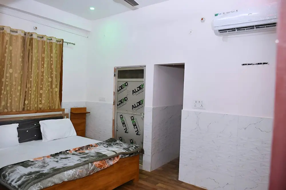 Файзабад: Siyaji Guest House