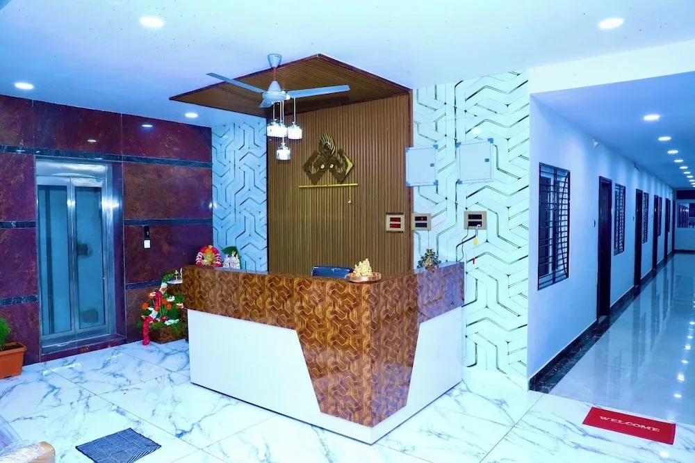 Шрикалахасти: Gokulam Grand