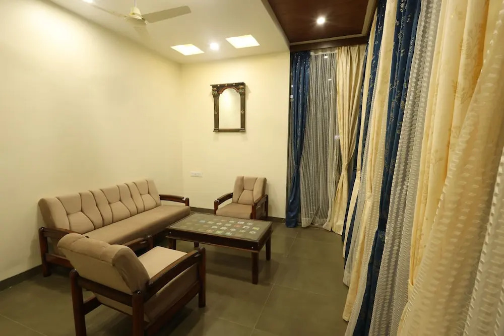 Удджайн: Hotel Jyotirlinga