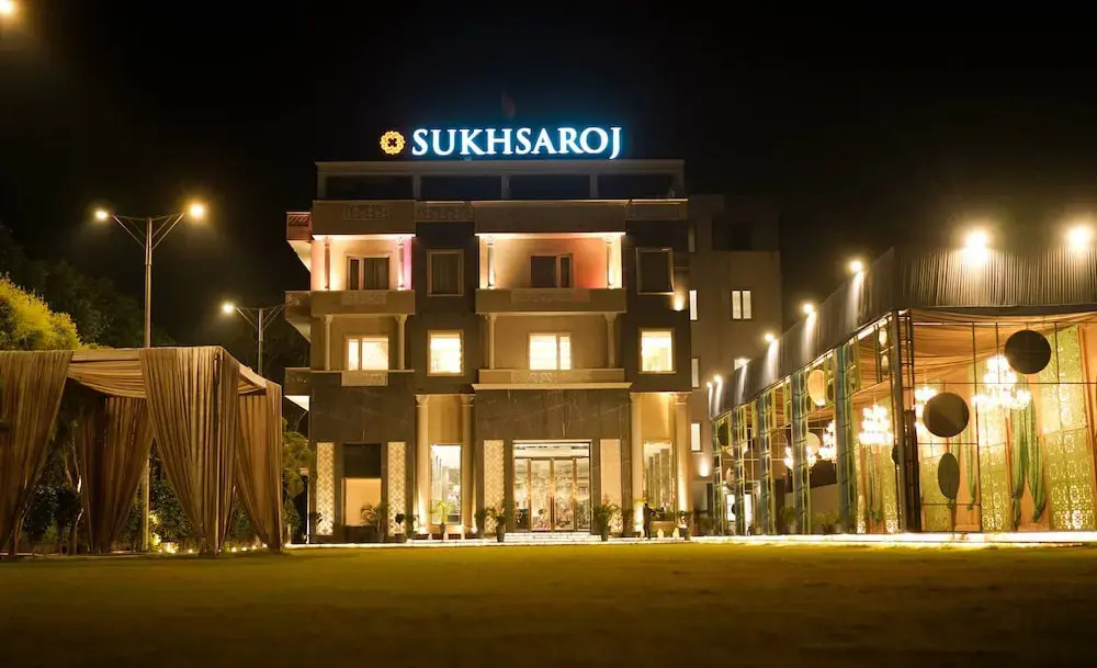 Большая Нойда: Sukhsaroj Hotel And Resorts