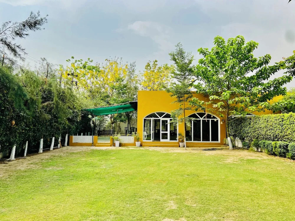 Амритсар: Spring Gardens And Farmstay