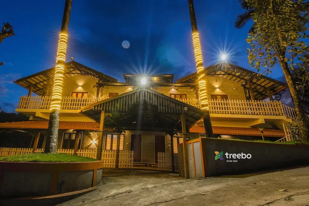 Кушалнагар: Treebo River View