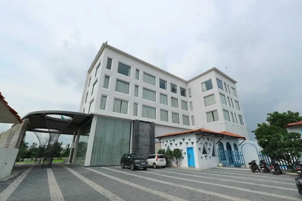 Bilaspur: Hotel Red Diamond