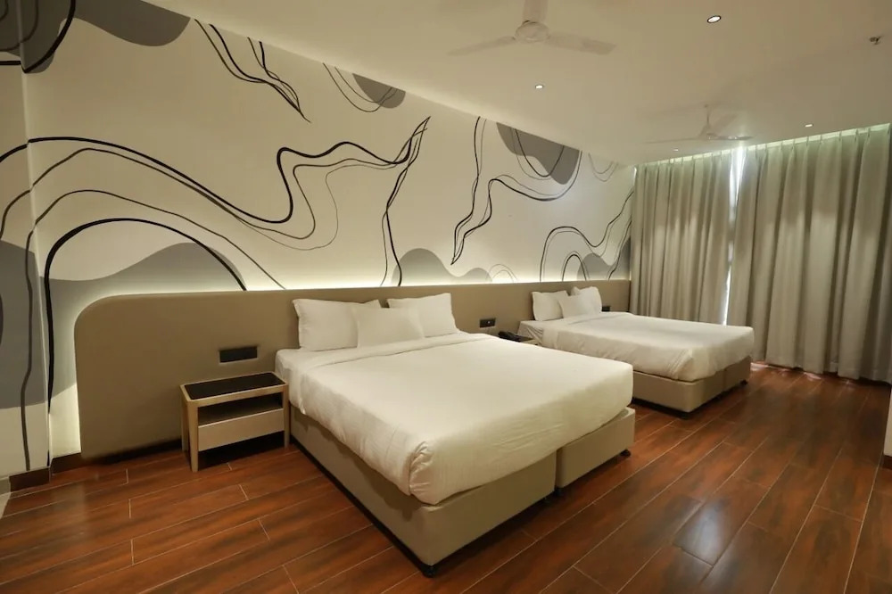 Bilaspur: Hotel Red Diamond