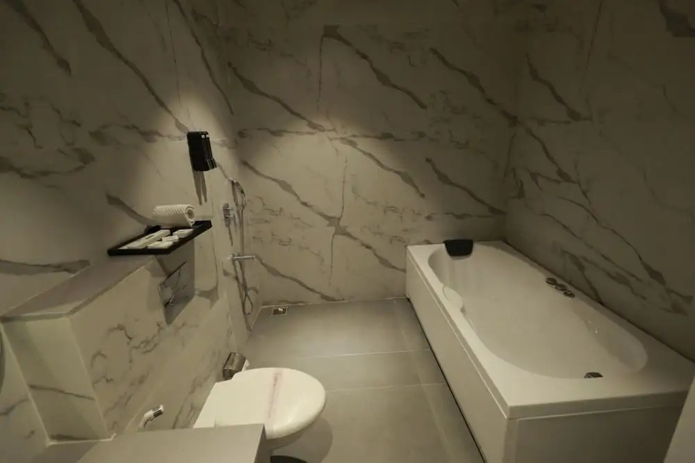 Bilaspur: Hotel Red Diamond