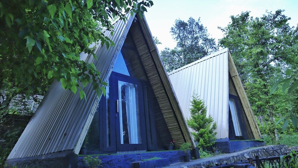 Нойда: Beyond Stay Ananhyam Resort Sattal