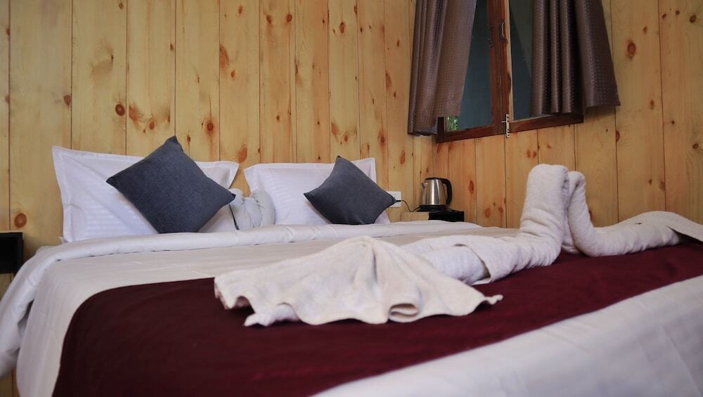 Нойда: Beyond Stay Ananhyam Resort Sattal