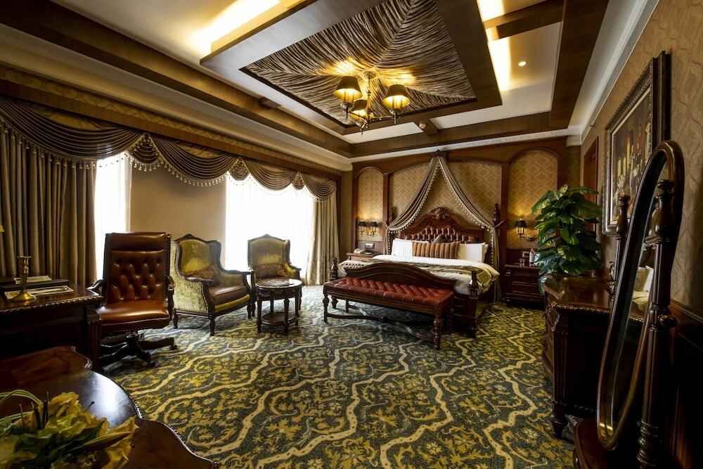 Нашик: Hotel Express Inn