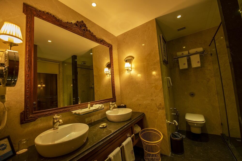 Нашик: Hotel Express Inn