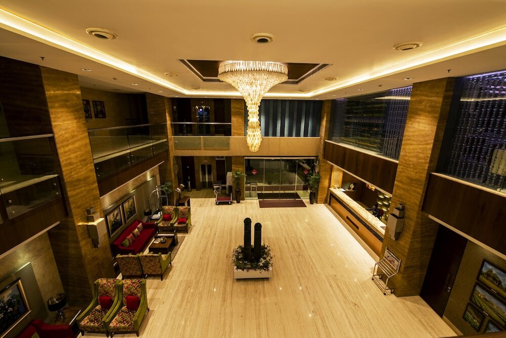 Нашик: Hotel Express Inn
