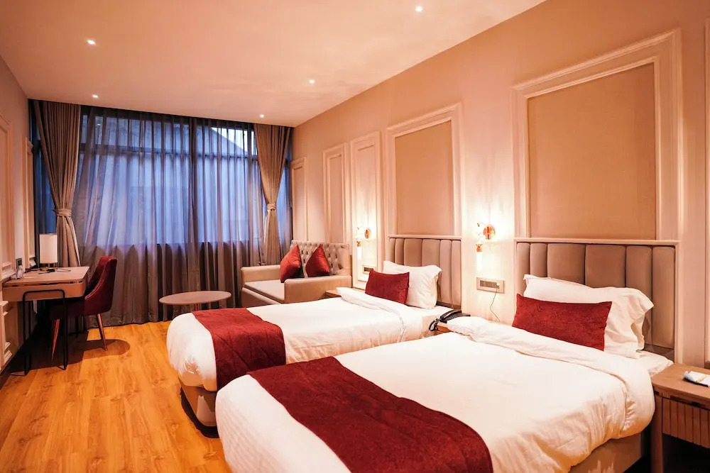 Дарджилинг: Orsino Resort Mall Road