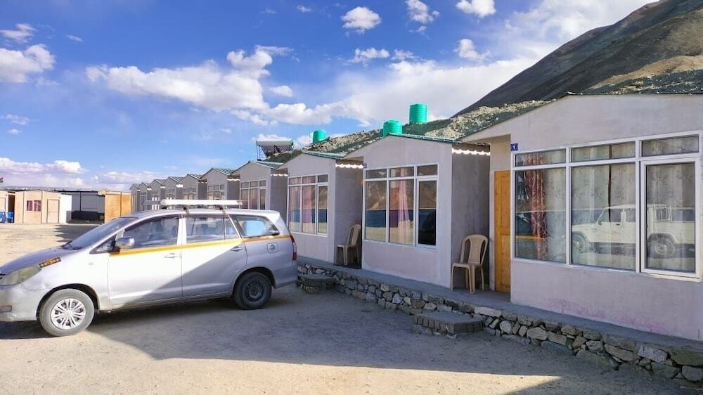 Спангмик: Soma Retreat Cottage Pangong Lake