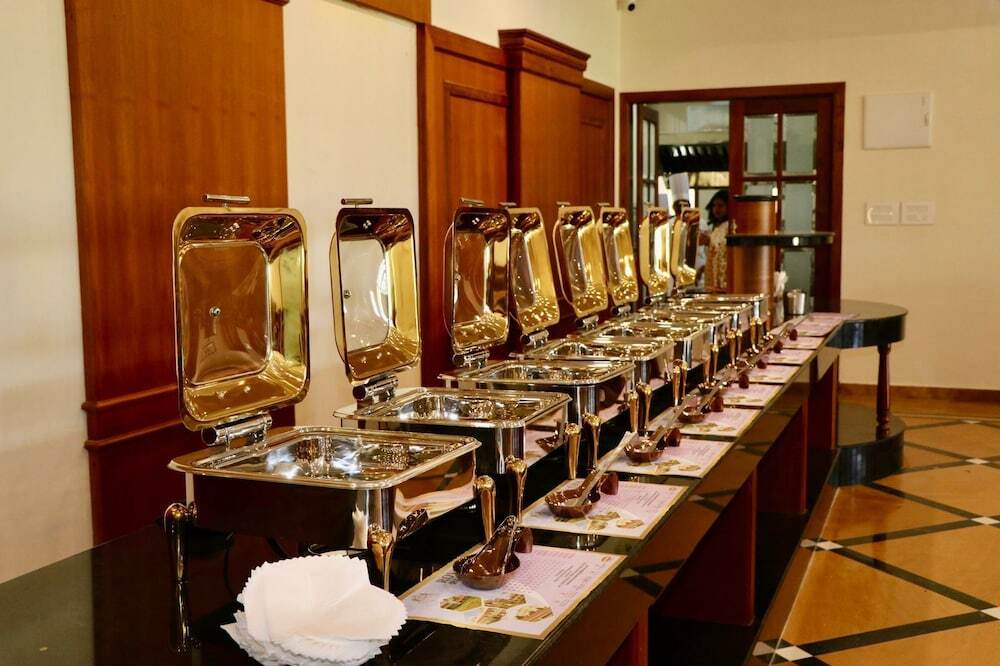 Кохора: ROYALE de' CASA RESORT KAZIRANGA