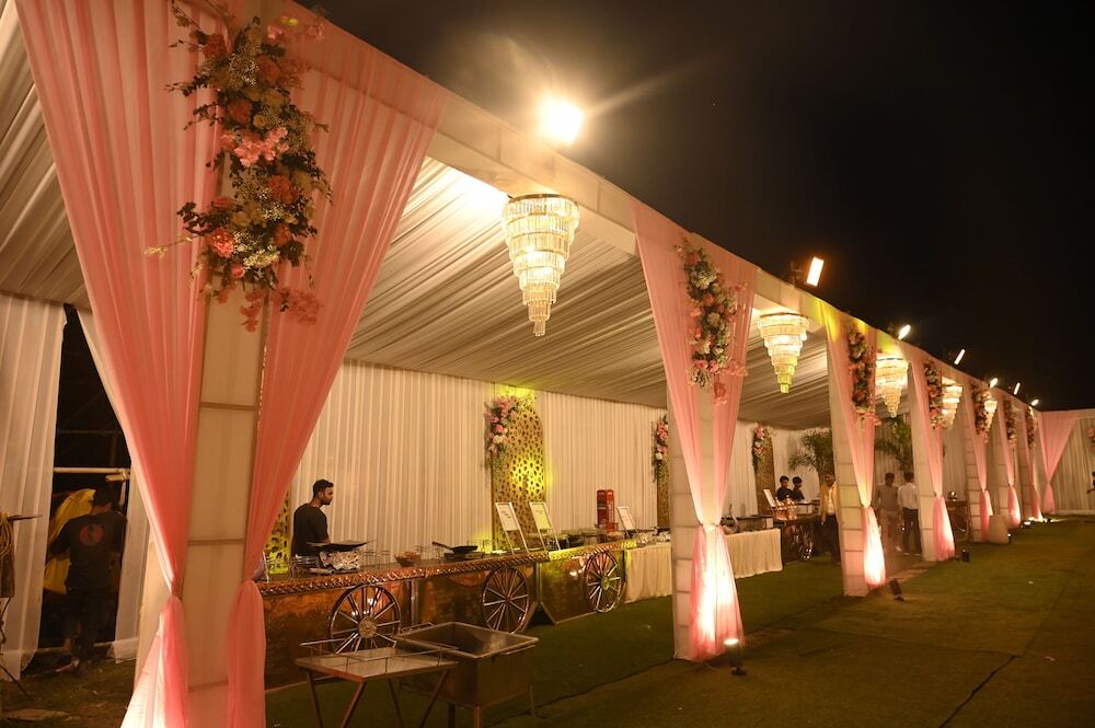 Кохора: ROYALE de' CASA RESORT KAZIRANGA