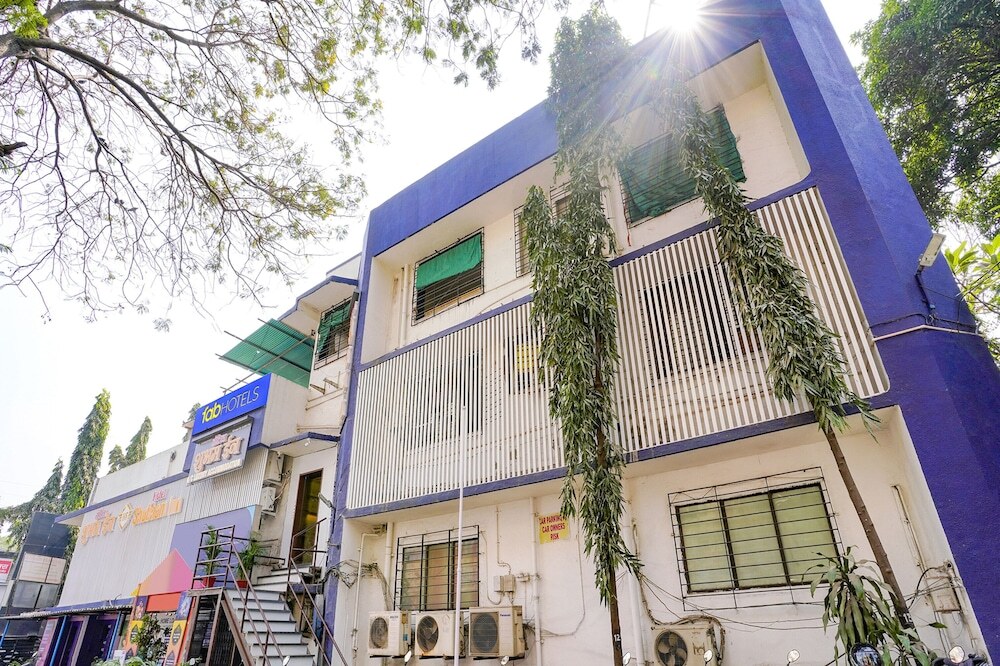 Мумбаи: FabHotel Shubham Inn
