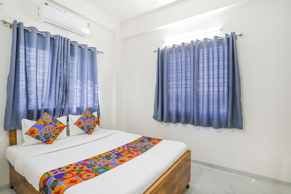 Нашик: Fabhotel Blue Ocean Mnj Resort