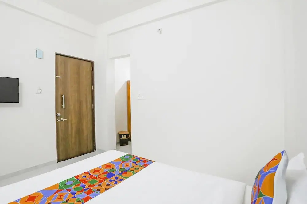 Нашик: Fabhotel Blue Ocean Mnj Resort