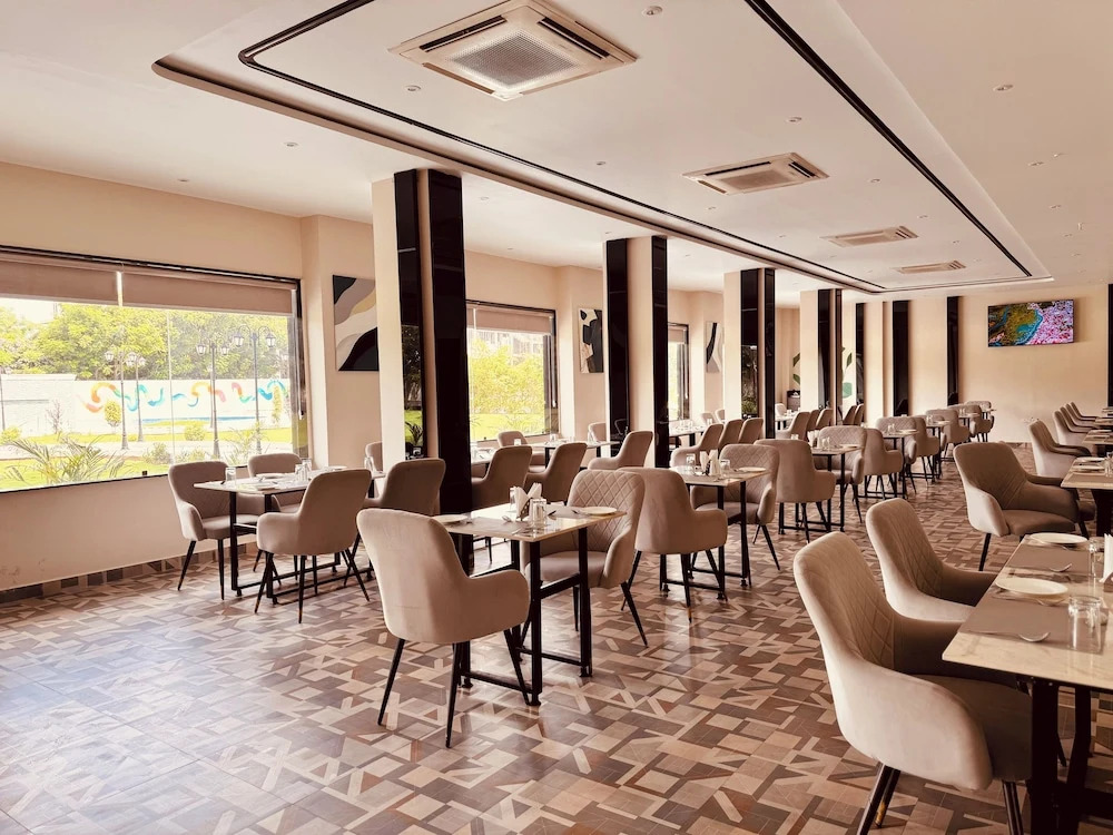 Bilaspur: Hotel The City Crown-Bilaspur