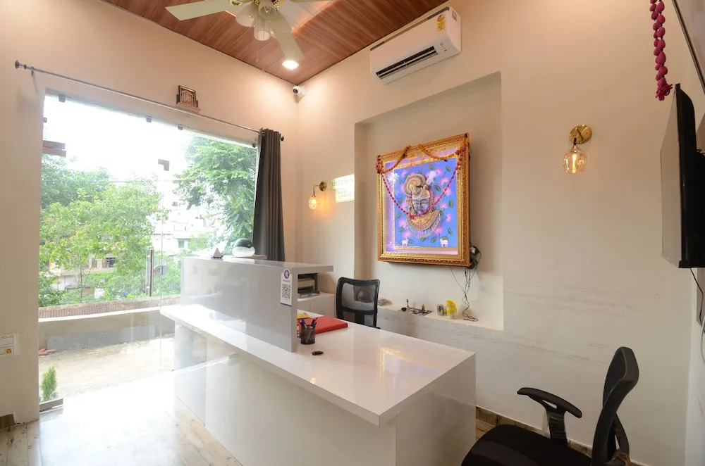 Натхдвара: Hotel Sundar Vilas - 100 Meters from Shrinathji Temple.