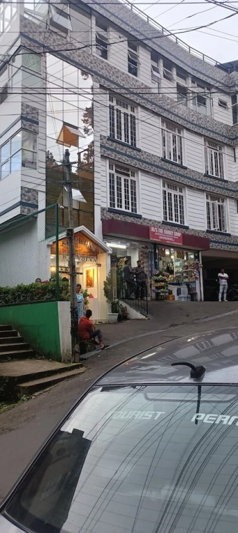 Шиллонг: Hotel Shillong Rains Inn By Roh