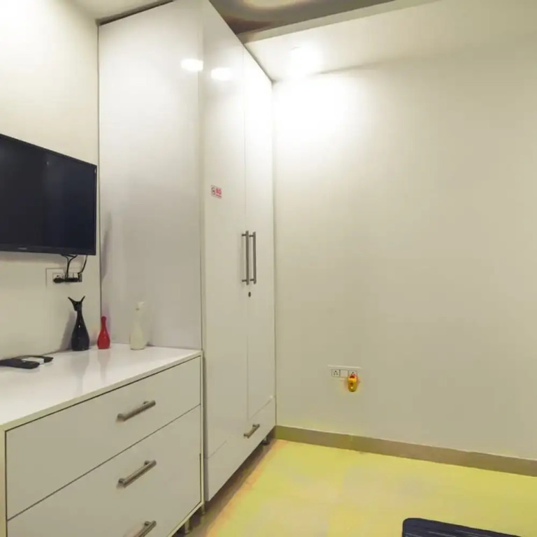 Гуруграм: 1bhk Service Apartments by Parfait Street