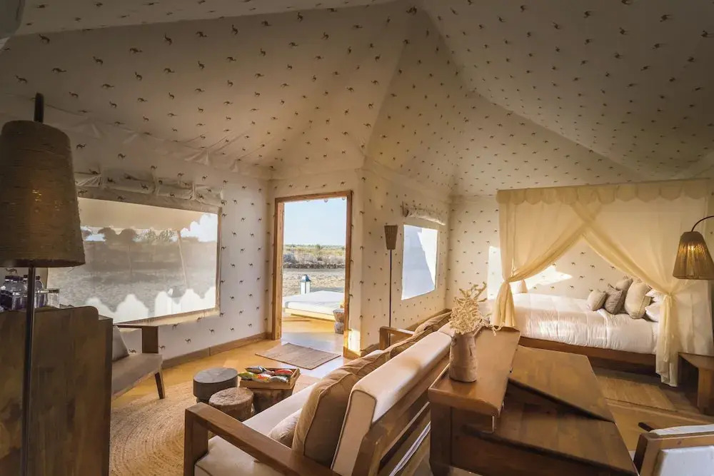 Государственный заповедник Desert National Park: Grand Khalifa Luxury Camp