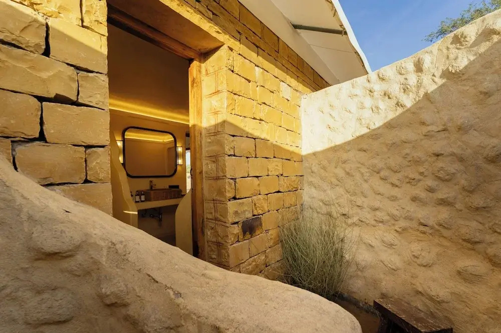 Государственный заповедник Desert National Park: Grand Khalifa Luxury Camp