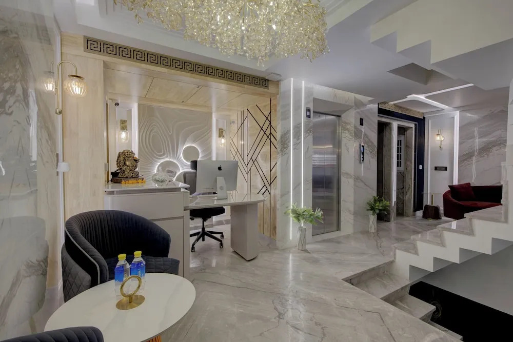 Нью-Дели: Empire Platinum Suites