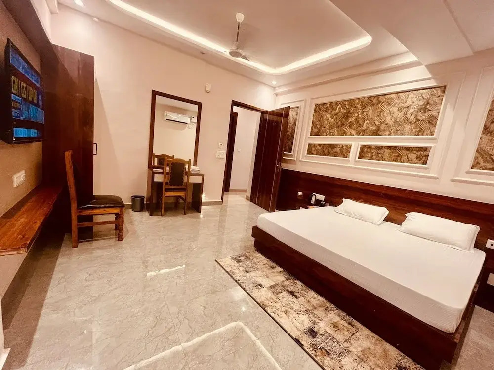 Файзабад: Hotel Ram Anandam Inn