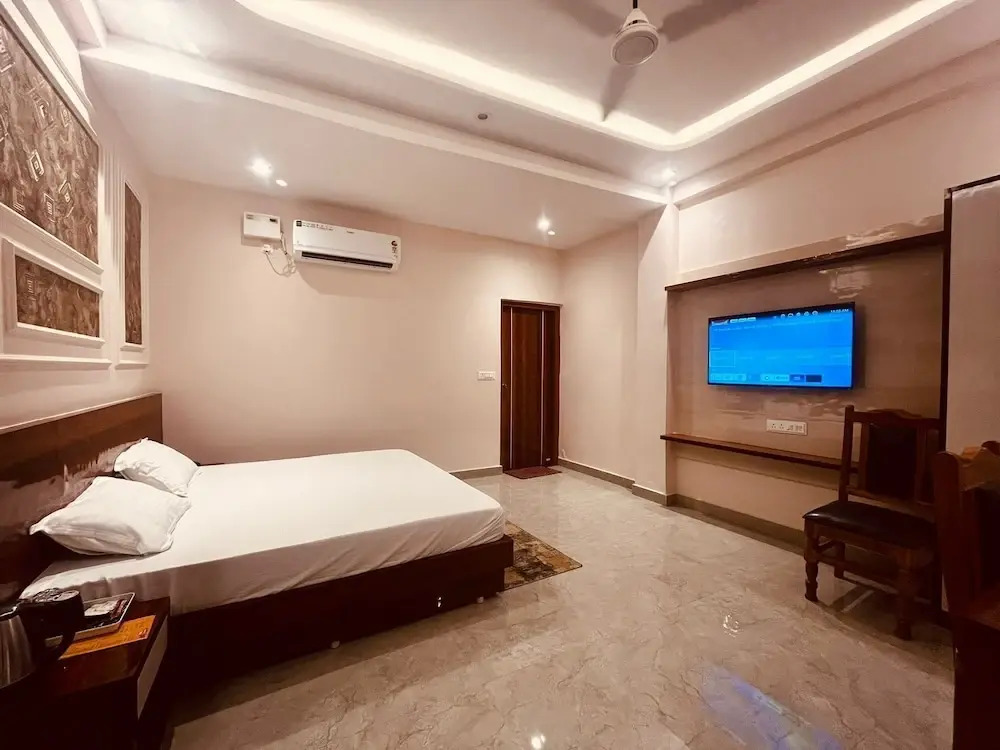 Файзабад: Hotel Ram Anandam Inn