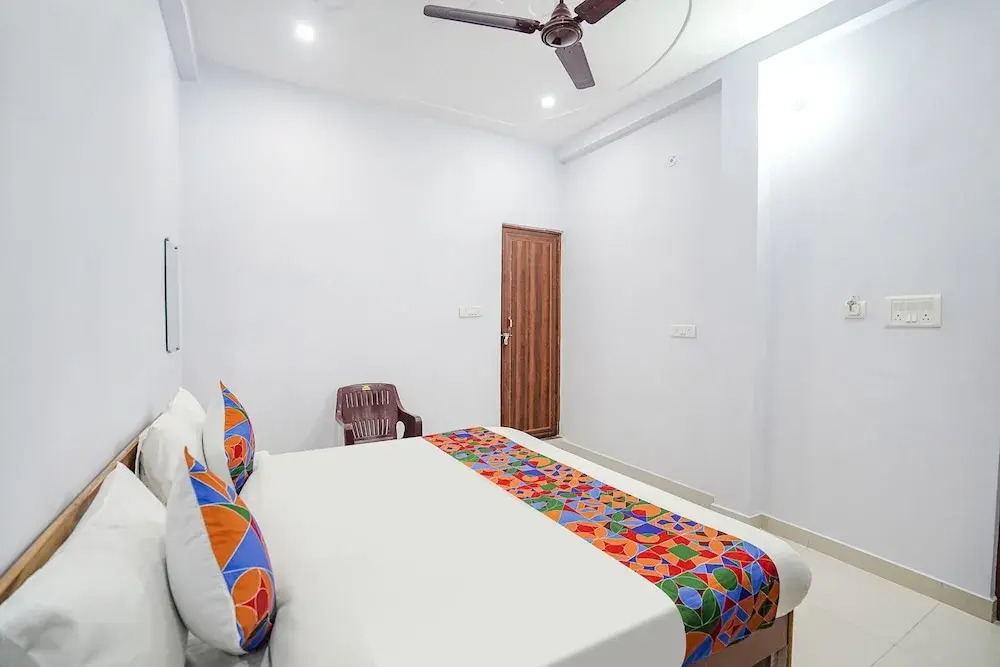 Файзабад: Fabhotel Shristi Homestay