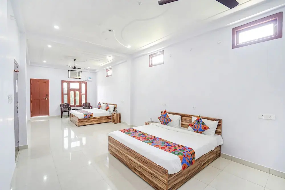 Файзабад: Fabhotel Shristi Homestay