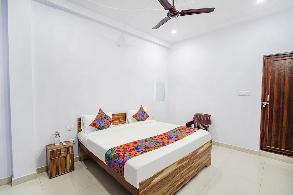 Файзабад: Fabhotel Shristi Homestay